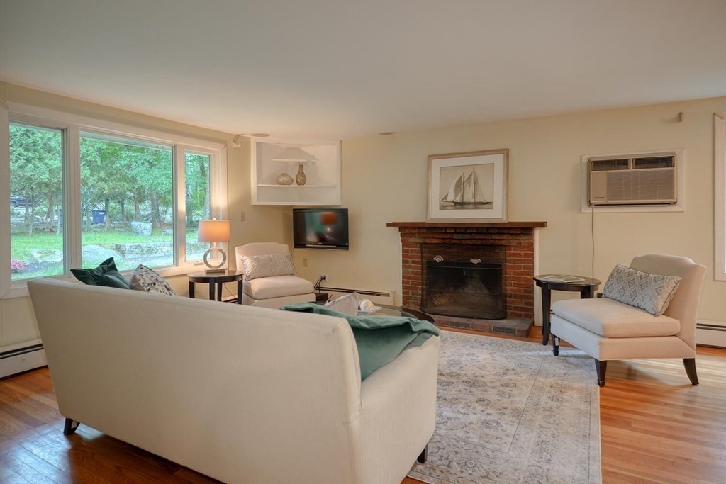 437 Taylor Road Stow, MA 01775 - Photo 8 of 19 Gallery Image 8