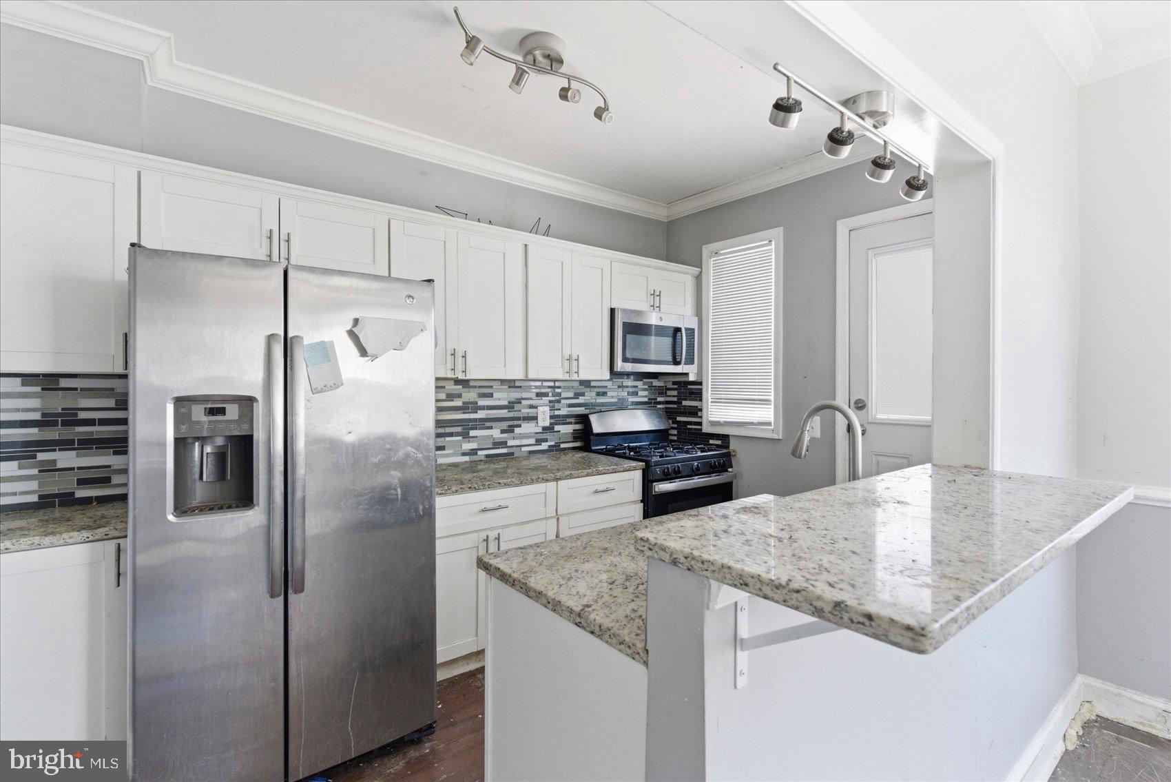 209 South Tremont Road Baltimore, MD 21229 - Photo 12 of 34 Gallery Image 12