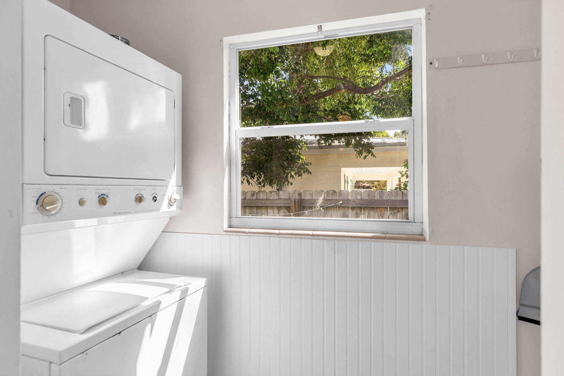37 Orange Drive Key Largo, FL 33037 - Photo 8 of 32 a view of a white bath tub sitting next to a white sink