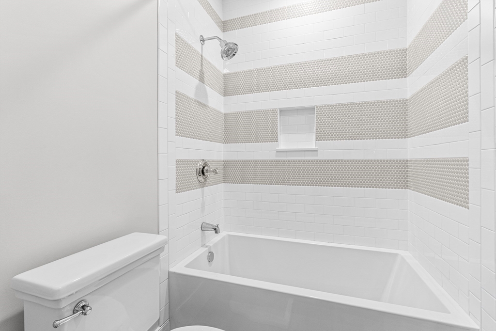 19 Abbott Road Wellesley, MA 02481 - Photo 21 of 38