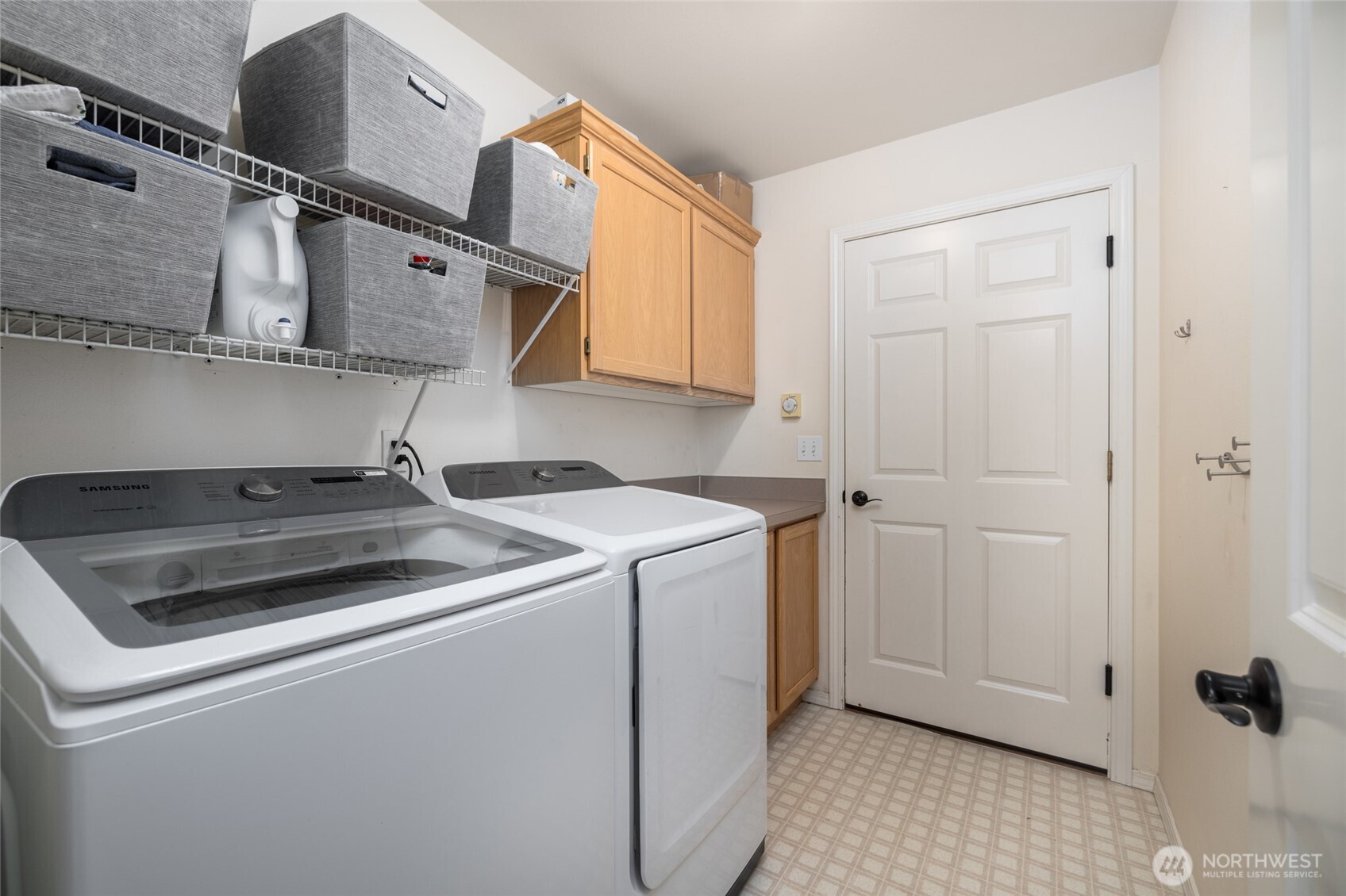1014 South 38th Place Mount Vernon, WA 98274 - Photo 24 of 39 a utility room with dryer and washer