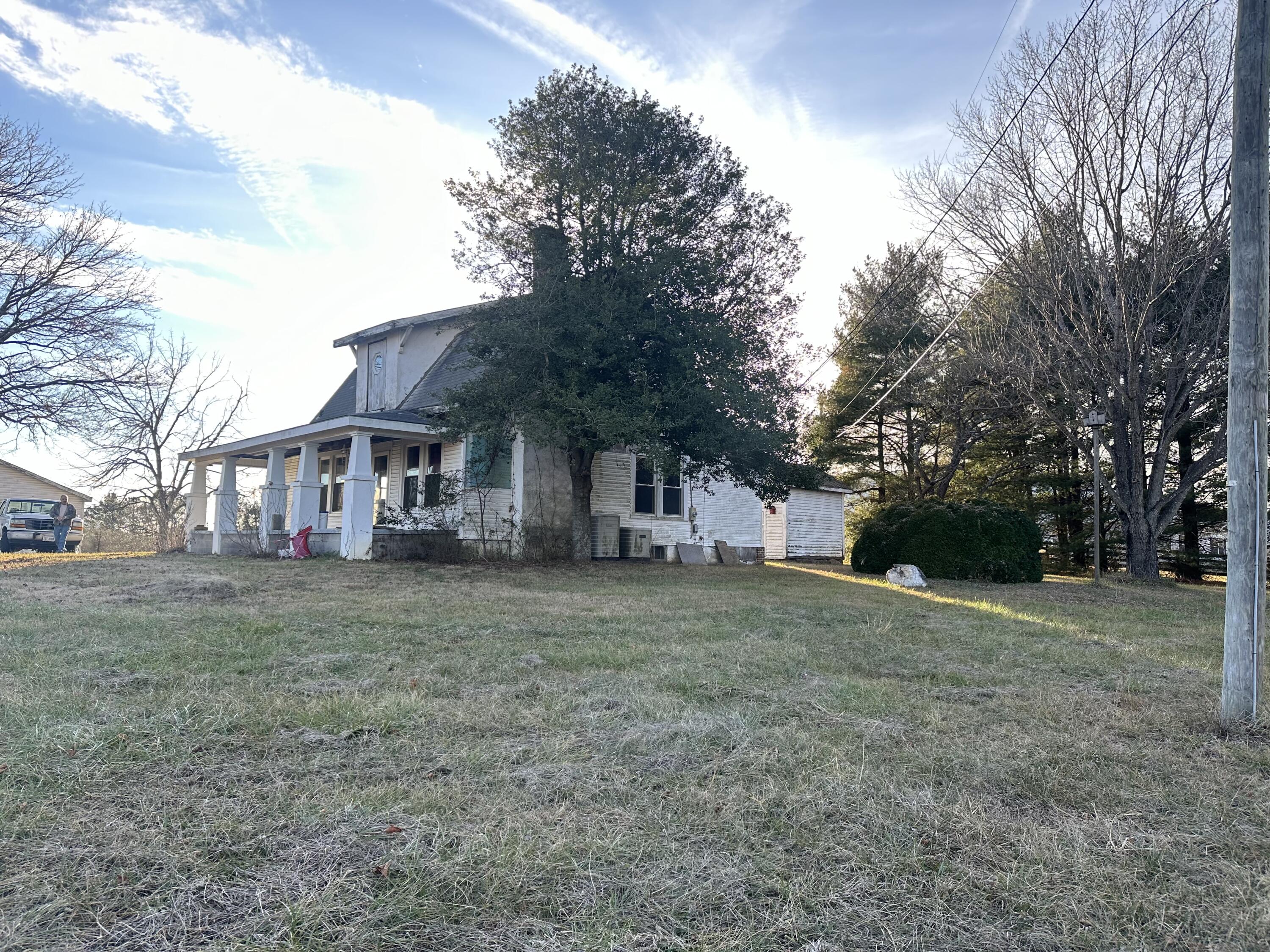 1057 Nester Road Thaxton, VA 24174 - Photo 8 of 15 BF8A5252-AFE1-4D31-B84D-41B7C381E137