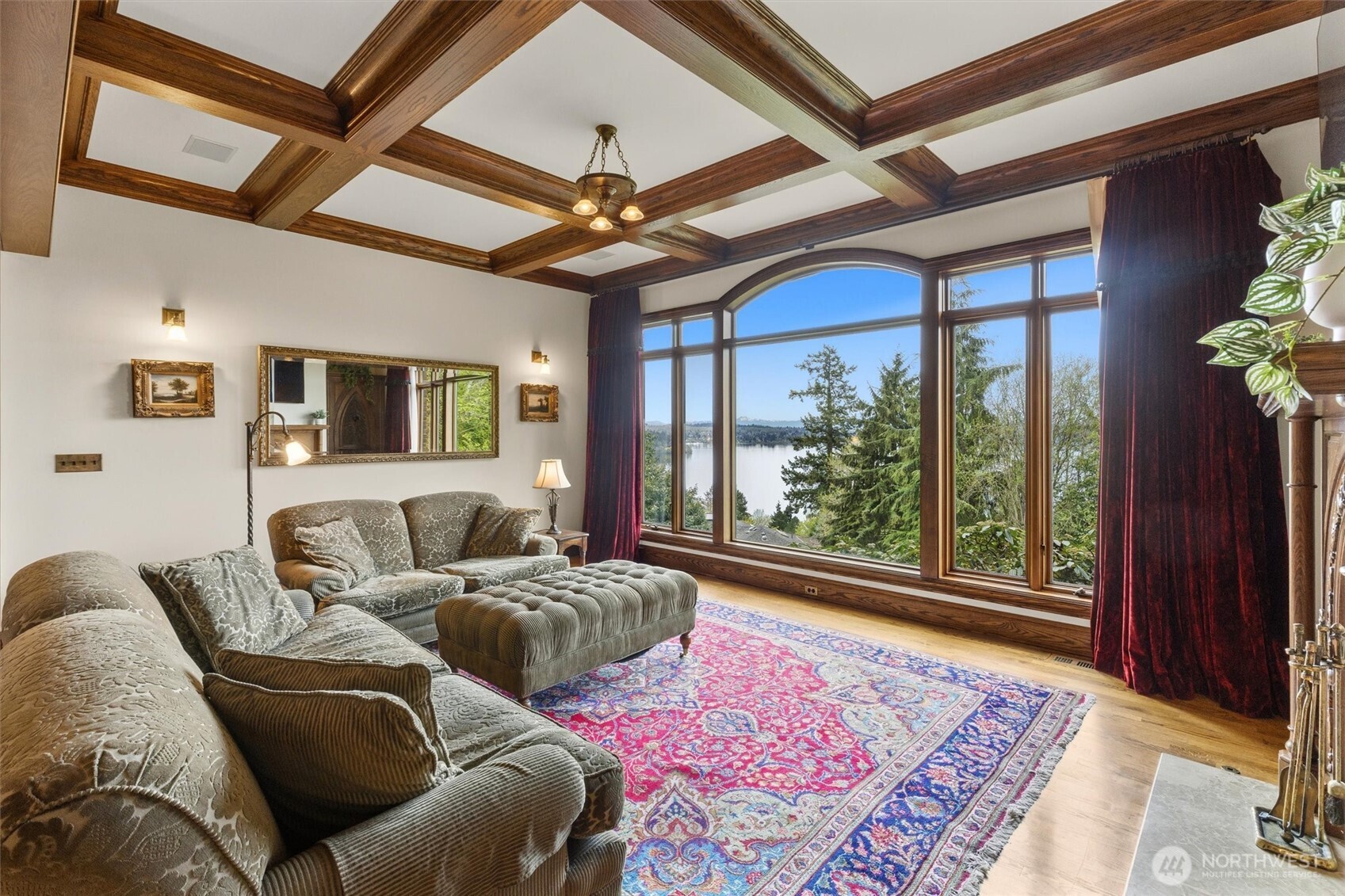 4725 West Mercer Way Mercer Island, WA 98040 - Photo 11 of 40