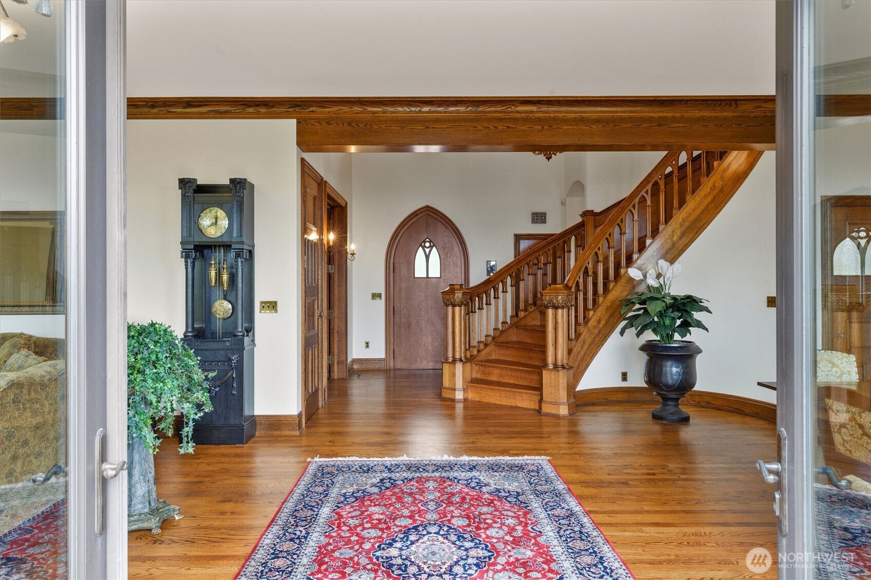 4725 West Mercer Way Mercer Island, WA 98040 - Photo 20 of 40