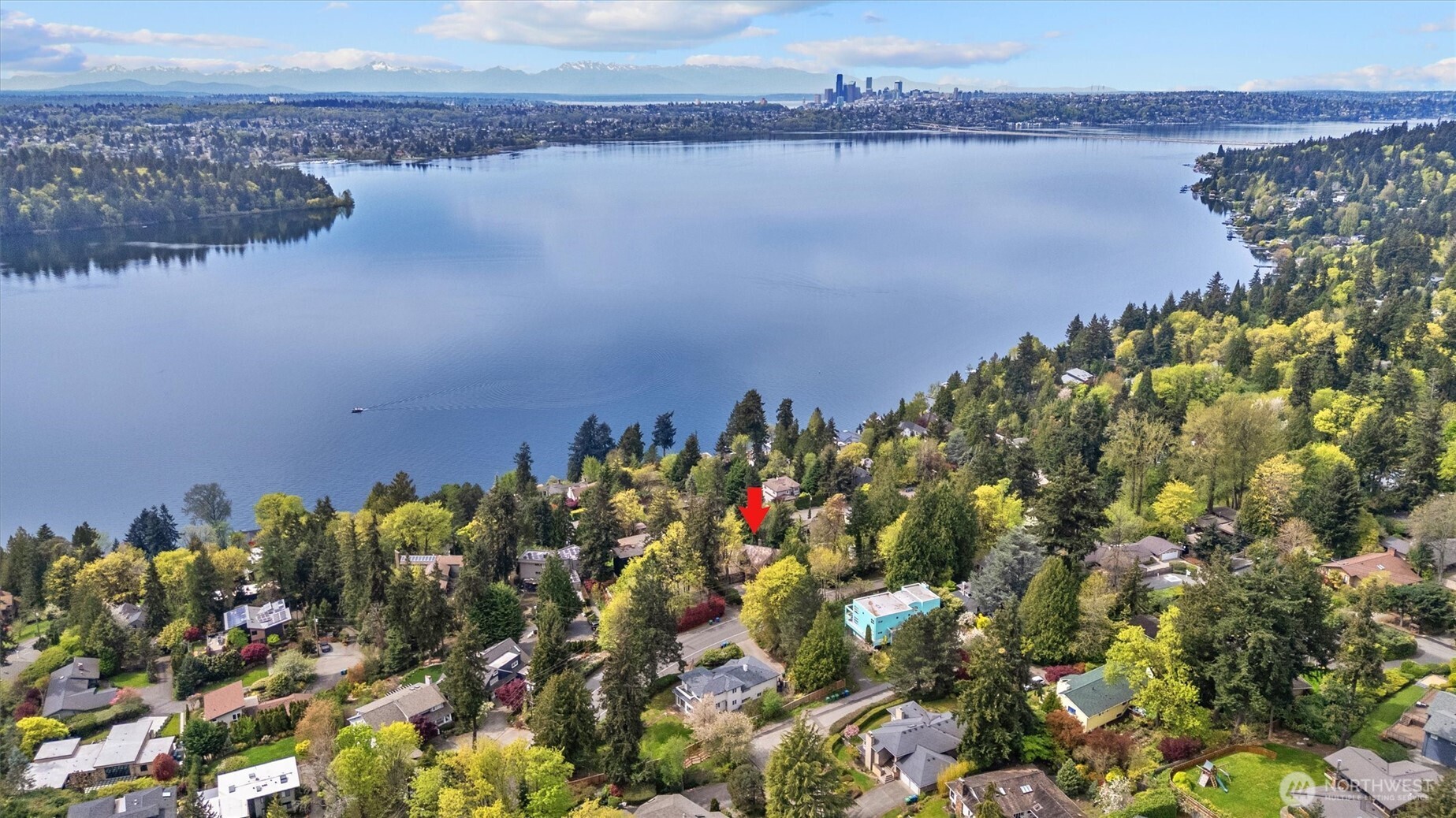 4725 West Mercer Way Mercer Island, WA 98040 - Photo 38 of 40