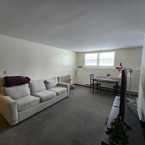 $1,600 | 2 Hancock Street, Unit C, Dover, NH 03820