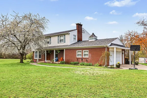 $450,000 | 319 Greenridge Drive Northwest, Grand Rapids, MI 49544