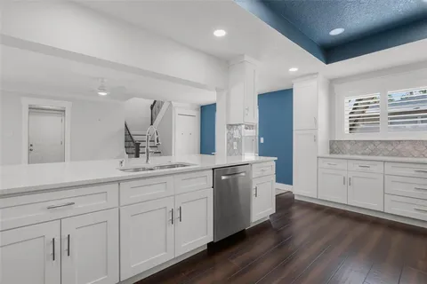 $885,000 | 427 Villa Grande Avenue South, St. Petersburg, FL 33707