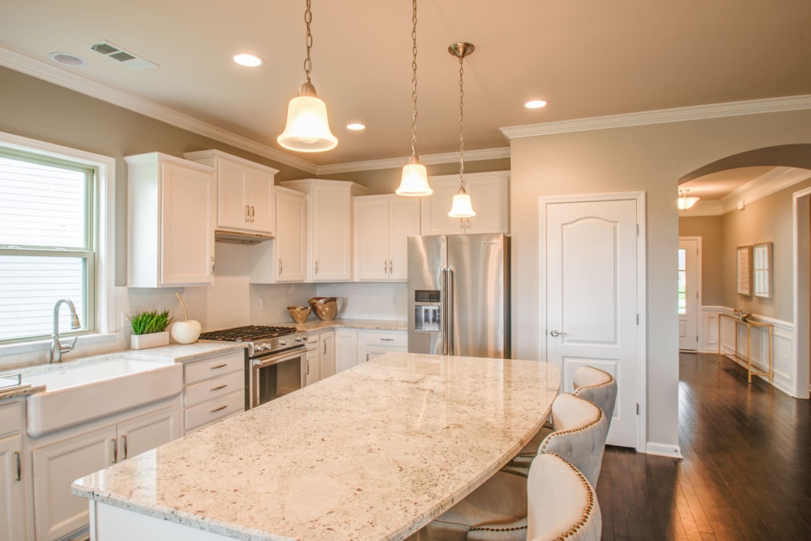 1076 Sumner Grove Spring Hill, TN 37174 - Photo 4 of 16 Gallery Image 4