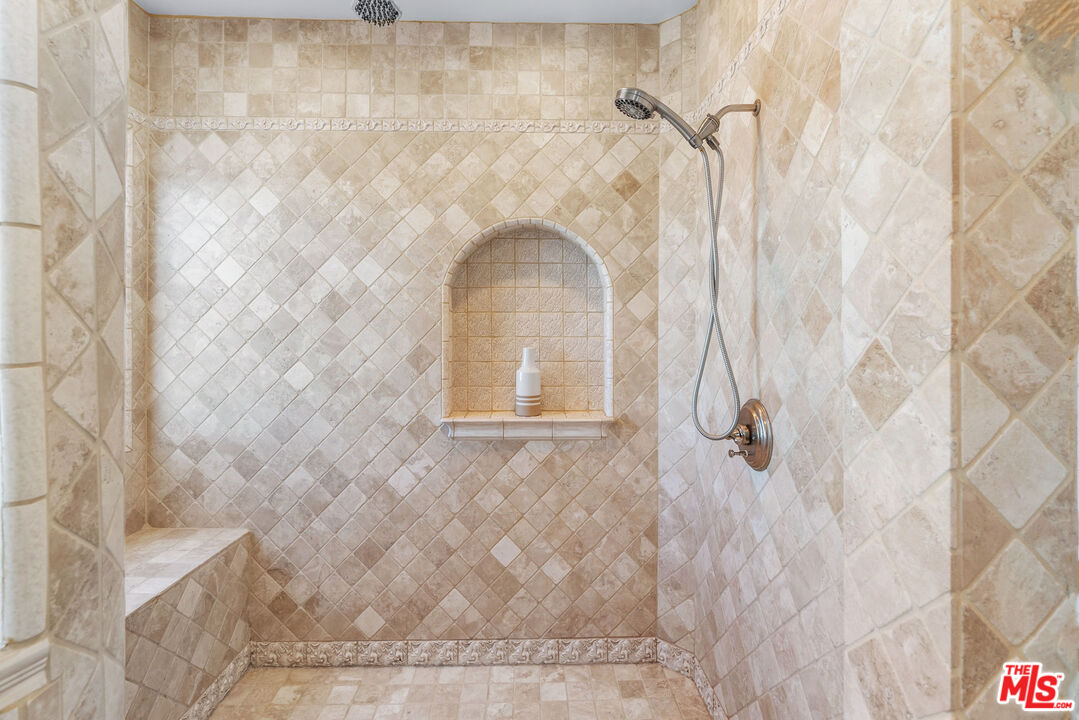 7112 Rindge Avenue Playa del Rey, CA 90293 - Photo 15 of 39 a bathroom with a shower
