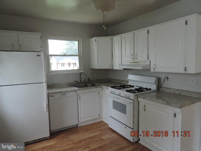 322 Highfalcon Road Reisterstown, MD 21136 - Photo 6 of 15 Kitchen