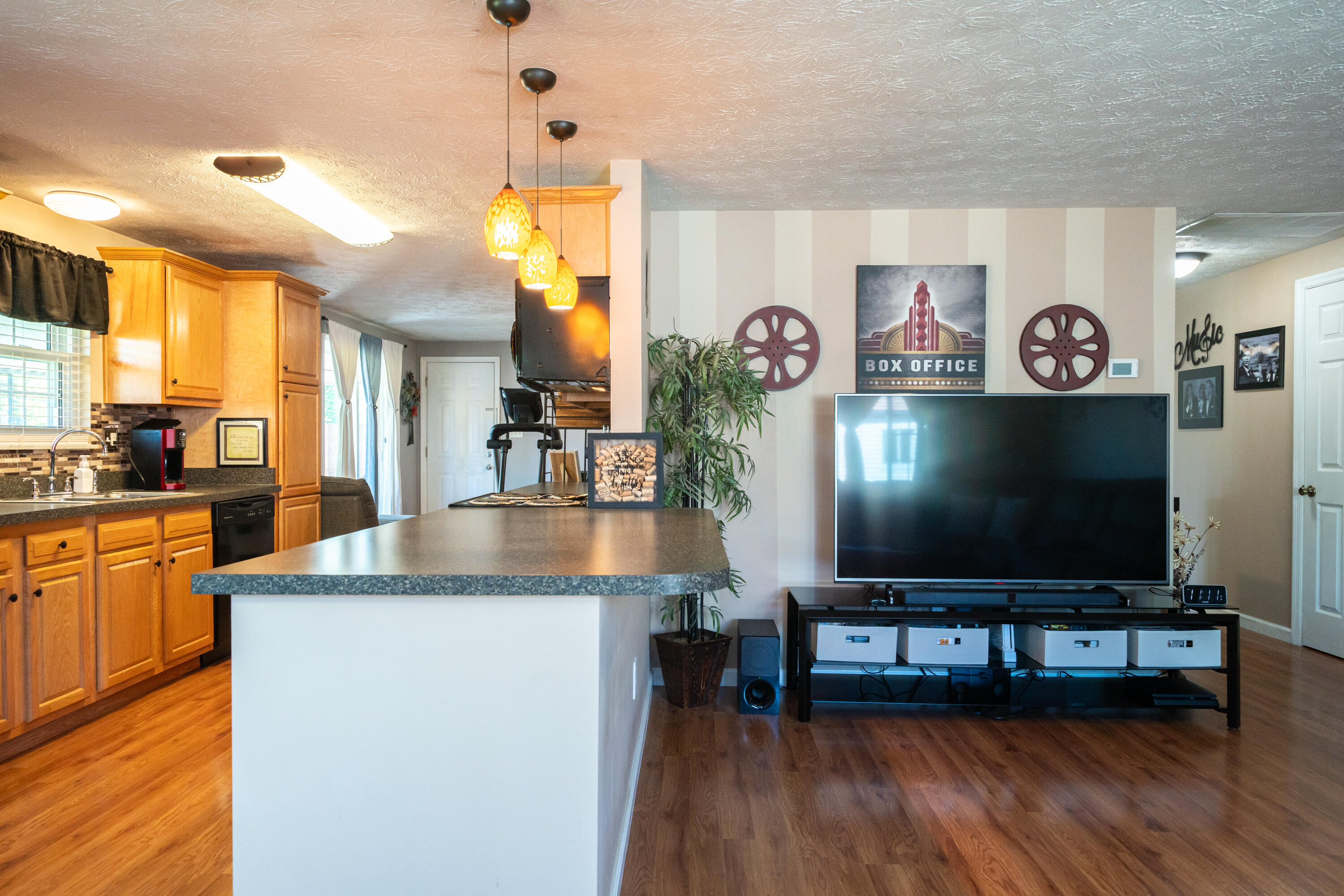 4537 Powell Road Dayton, OH 45424 - Photo 9 of 60