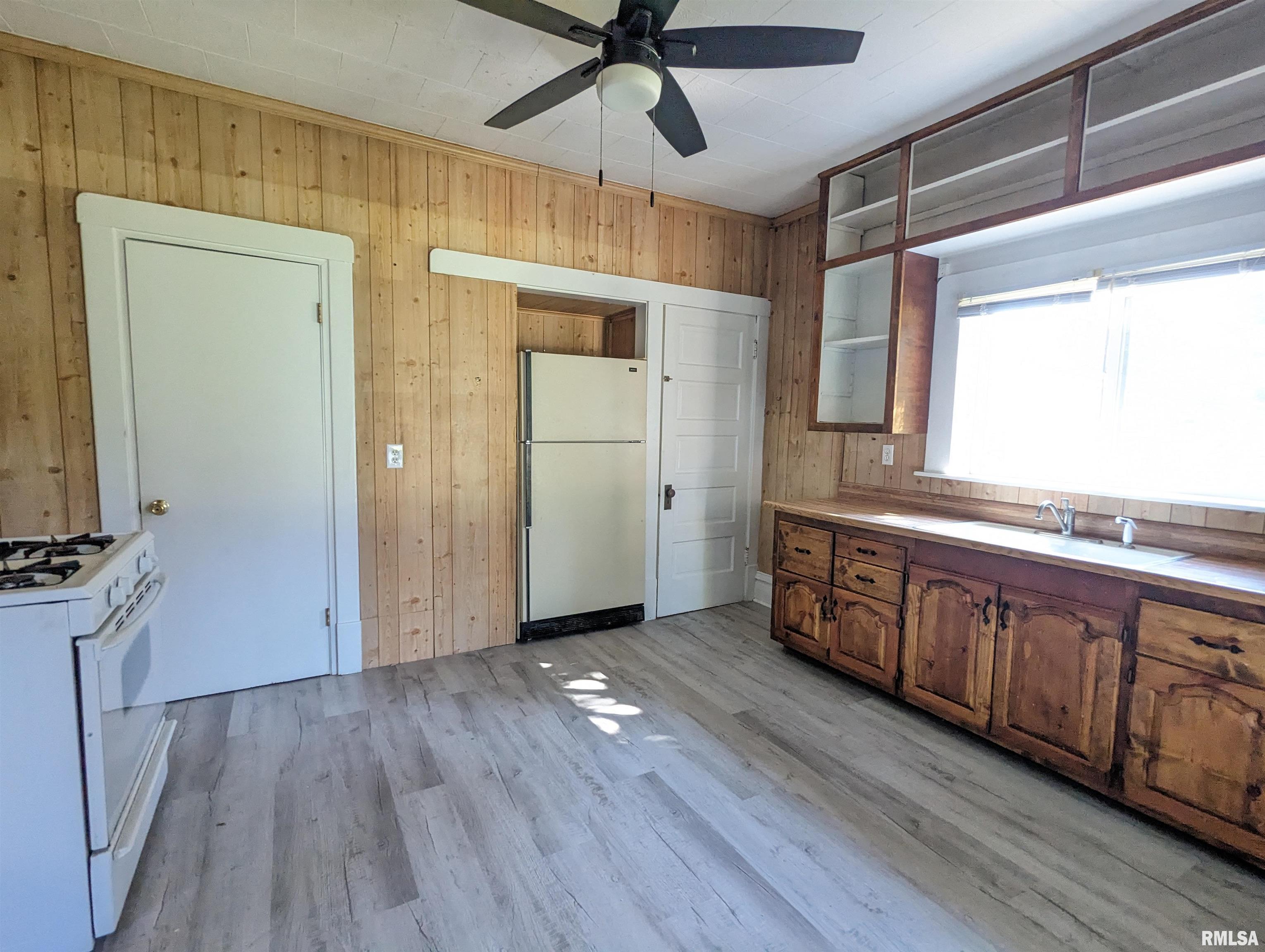1116 North Benedict Street Chillicothe, IL 61523 - Photo 29 of 58