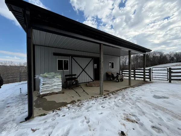 a view of back yard of the house