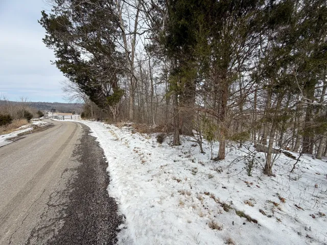 $299,000 | 6 River Bend Road, Horse Cave, KY 42749