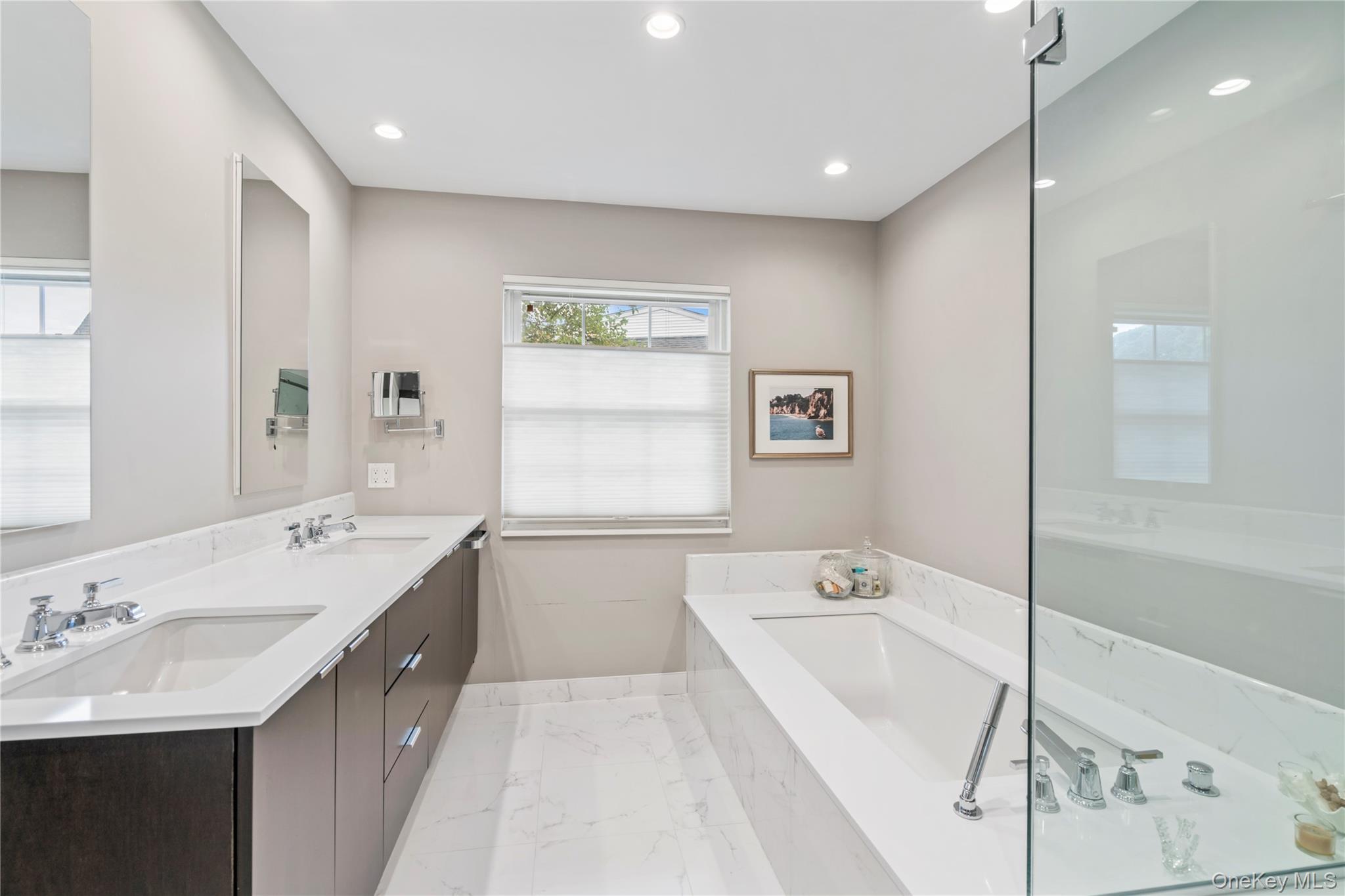 154 Hidden Ridge Drive Syosset, NY 11791 - Photo 16 of 34