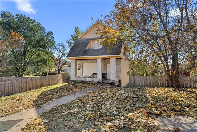 $90,000 | 929 Greeley Avenue, Kansas City, KS 66101