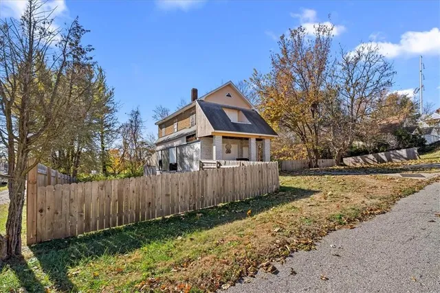 $90,000 | 929 Greeley Avenue, Kansas City, KS 66101
