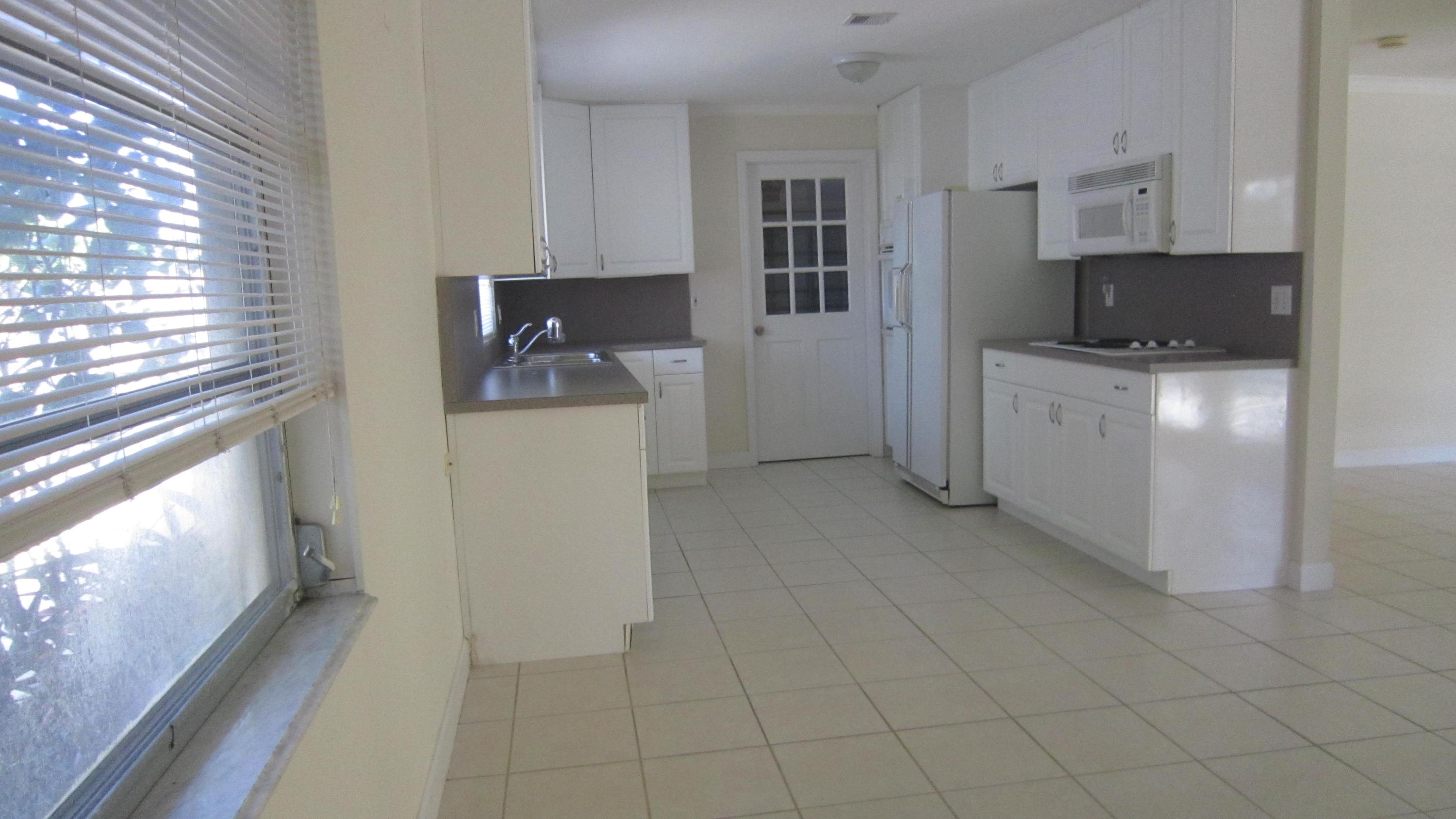 1920 Crafton Road North Palm Beach, FL 33408 - Photo 13 of 20 Kit