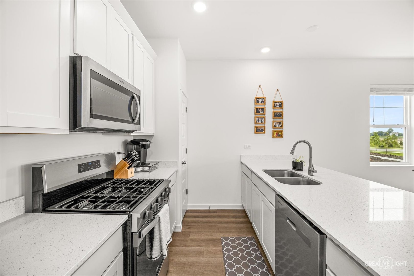 2261 Riesling Road Oswego, IL 60543 - Photo 6 of 17