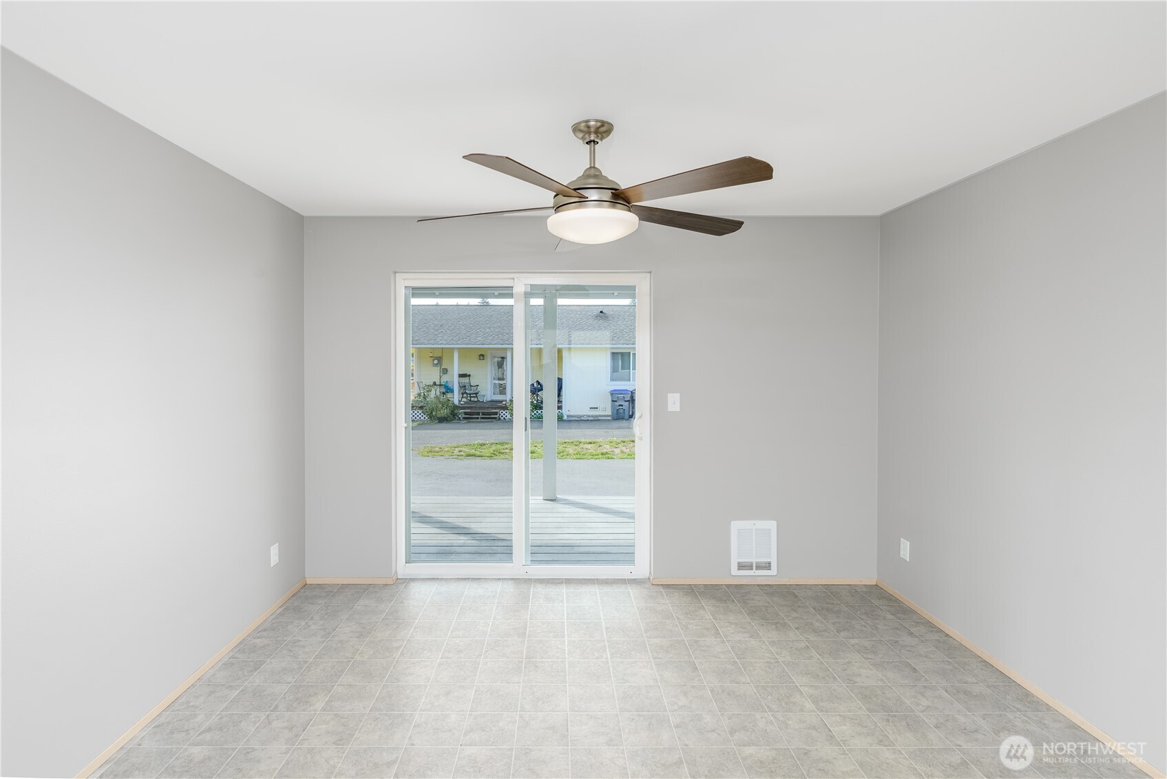121 Alpine Loop Sequim, WA 98382 - Photo 10 of 40 Gallery Image 10
