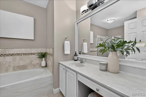 $350,000 | 12938 Twin Meadows Court, St. Louis, MO 63146