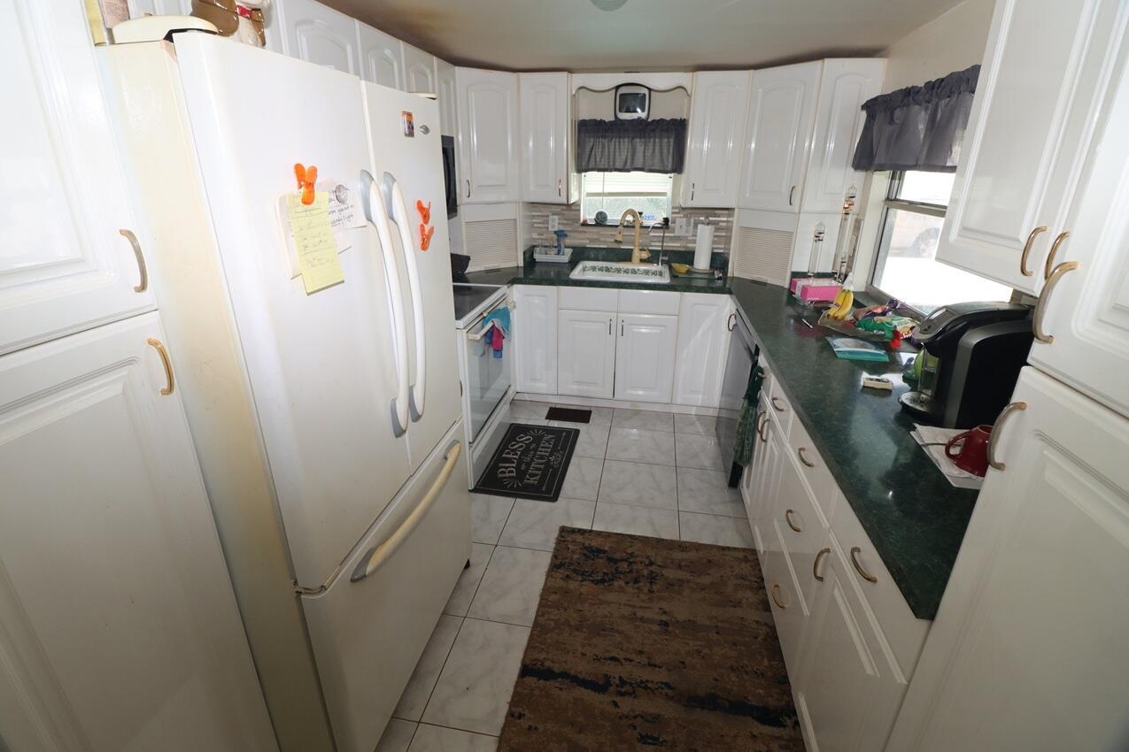 4001 Southeast 25th Street Okeechobee, FL 34974 - Photo 8 of 21 G