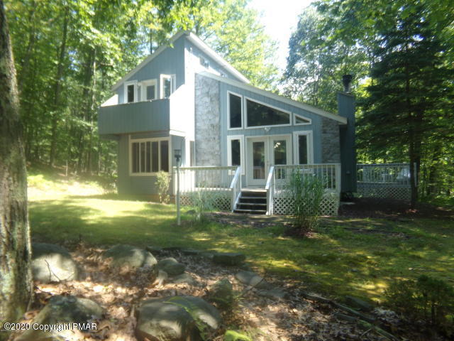 131 Swallow Court Bushkill, PA 18324 - Photo 1 of 14 20190819220857248744000000-o