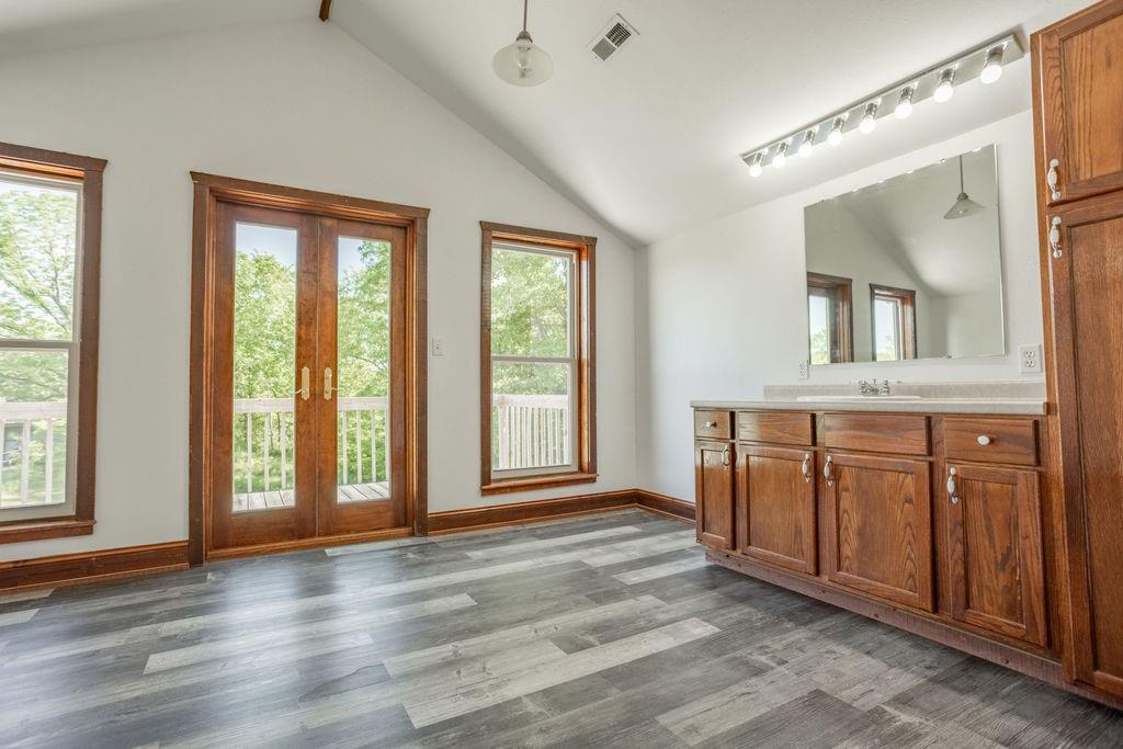 18933 South 2700th Road El Dorado Springs, MO 64744 - Photo 23 of 32