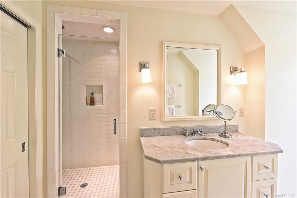 1925 Queens Road, Unit F2 Charlotte, NC 28207 - Photo 22 of 24 Gallery Image 22