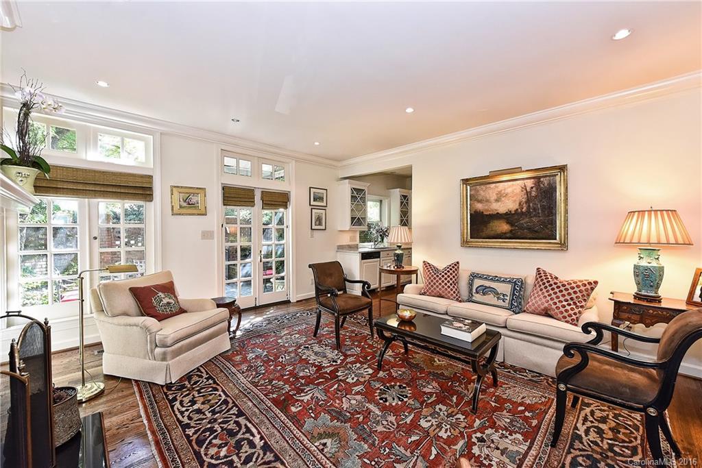 1925 Queens Road, Unit F2 Charlotte, NC 28207 - Photo 5 of 24 Gallery Image 5