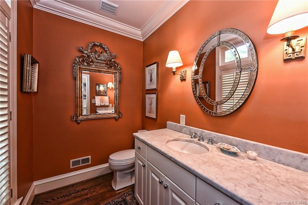 1925 Queens Road, Unit F2 Charlotte, NC 28207 - Photo 9 of 24 Gallery Image 9