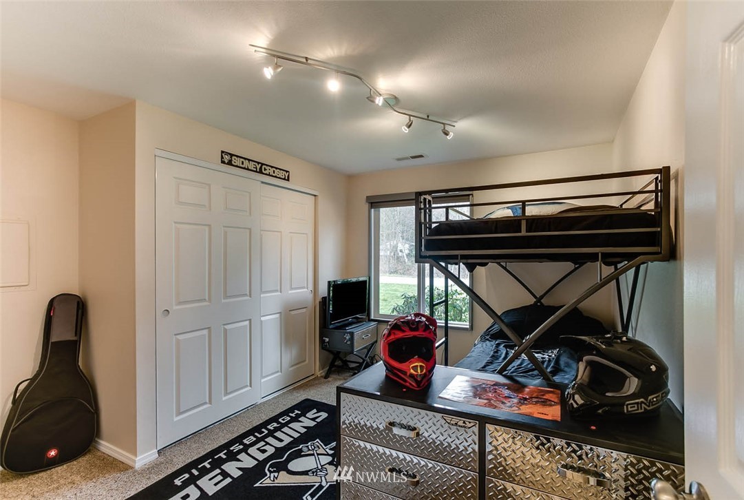 20639 Southeast 159th Street Renton, WA 98059 - Photo 14 of 25 Gallery Image 14