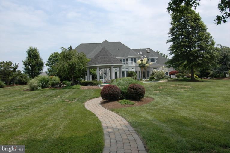 2852 Cox Neck Road Chester, MD 21619 - Photo 19 of 30 Exterior (Rear)