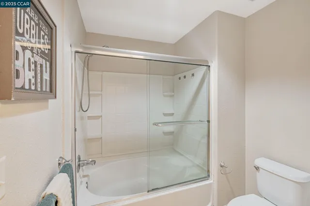 $489,000 | 1121 40th Street, Unit 3307, Emeryville, CA 94608
