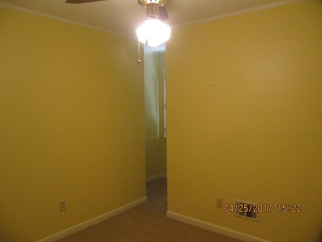 1062 Wriley Road McIntyre, GA 31054 - Photo 12 of 28 a view of a bathroom with a shower