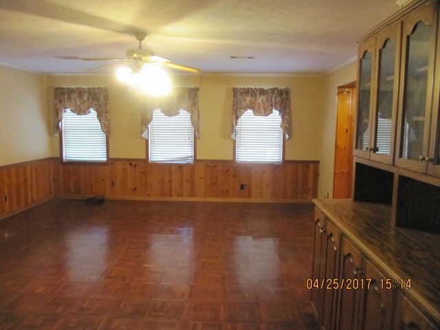 1062 Wriley Road McIntyre, GA 31054 - Photo 5 of 28 a view of a sink and dishwasher in a room