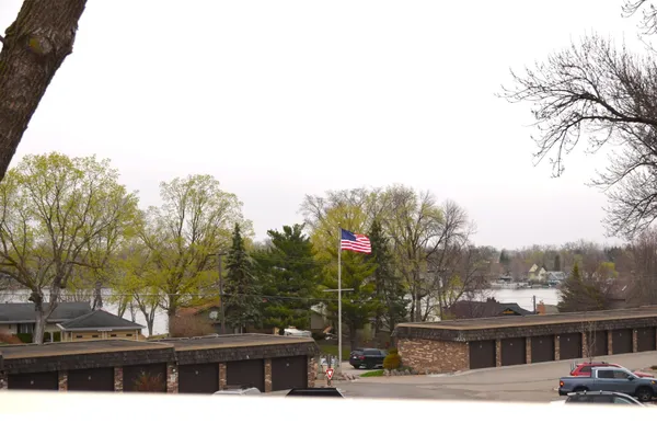 $125,000 | 4407 Wilshire Boulevard, Unit 304, Mound, MN 55364