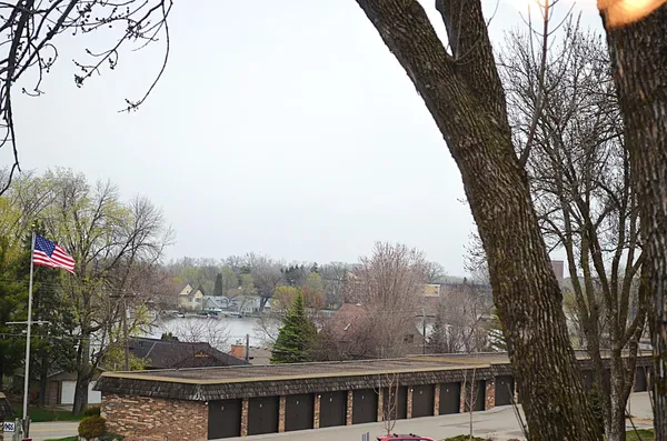 $125,000 | 4407 Wilshire Boulevard, Unit 304, Mound, MN 55364