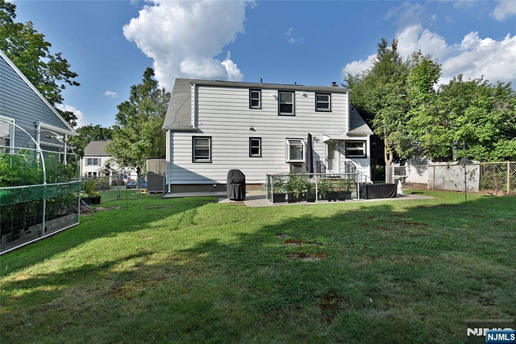 176 Harding Place Maywood, NJ 07607 - Photo 16 of 17