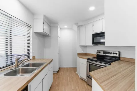 $799,000 | 8427 Via Mallorca, Unit 115, La Jolla, CA 92037