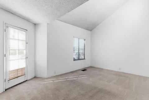 $799,000 | 8427 Via Mallorca, Unit 115, La Jolla, CA 92037
