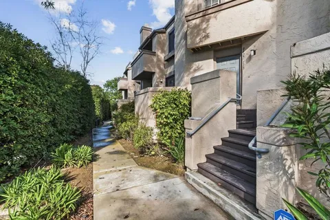 $799,000 | 8427 Via Mallorca, Unit 115, La Jolla, CA 92037