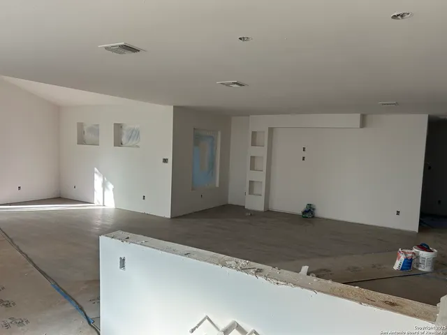 $1,775 | 9818 Mill River Square, San Antonio, TX 78245