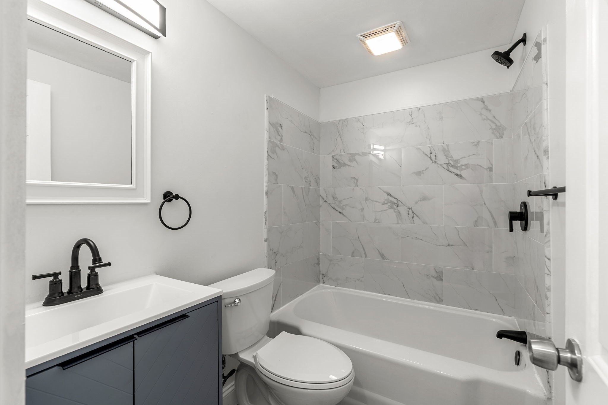 17 Cottage Street Marblehead, MA 01945 - Photo 14 of 27 Gallery Image 14