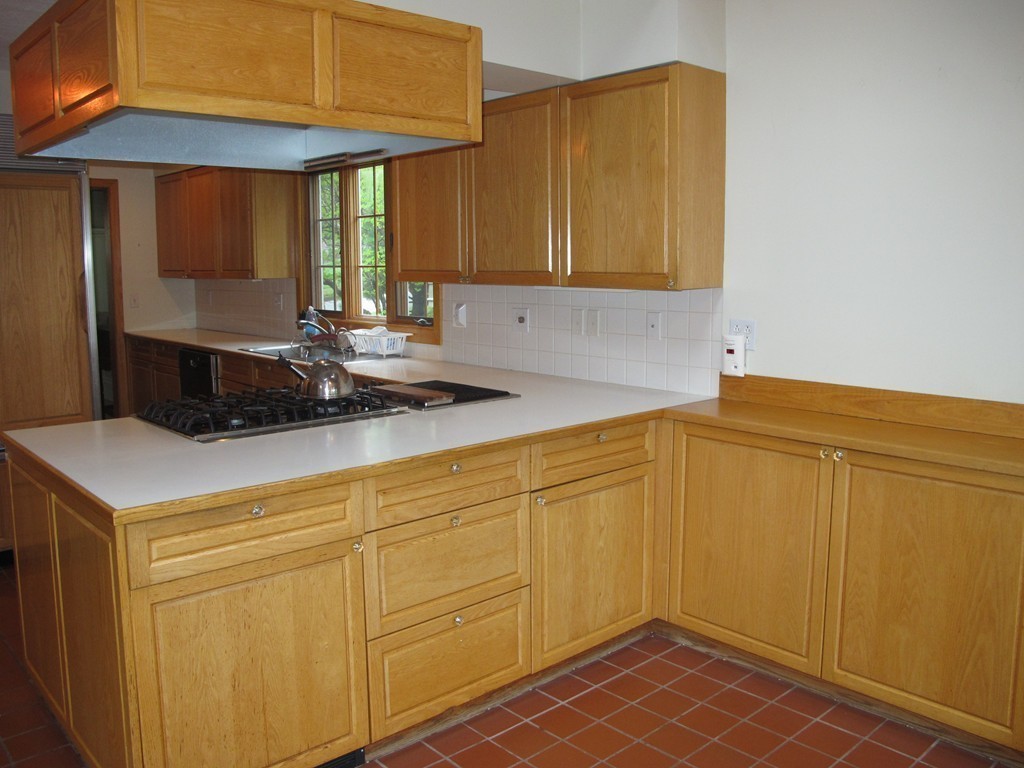 14 Kenilworth Road Worcester, MA 01602 - Photo 11 of 30 Gallery Image 11