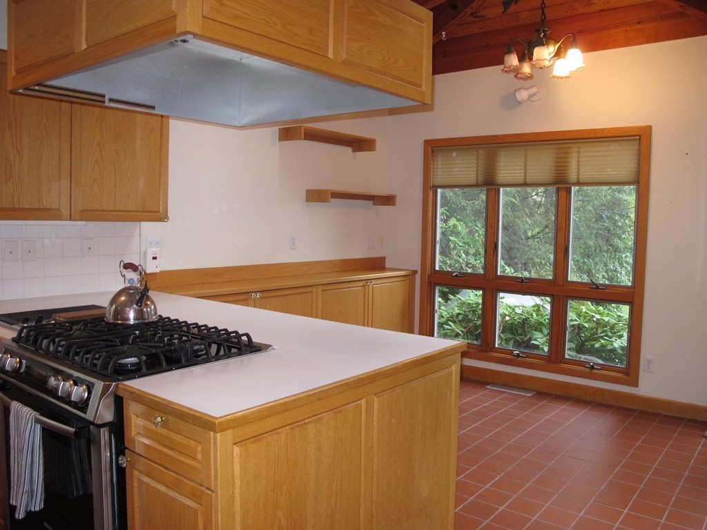 14 Kenilworth Road Worcester, MA 01602 - Photo 9 of 30 Gallery Image 9