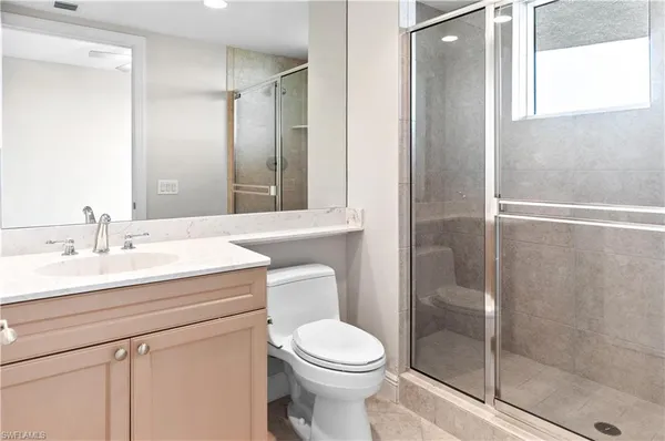 $5,500 | 23850 Via Italia Circle, Unit 1706, Estero, FL 34134