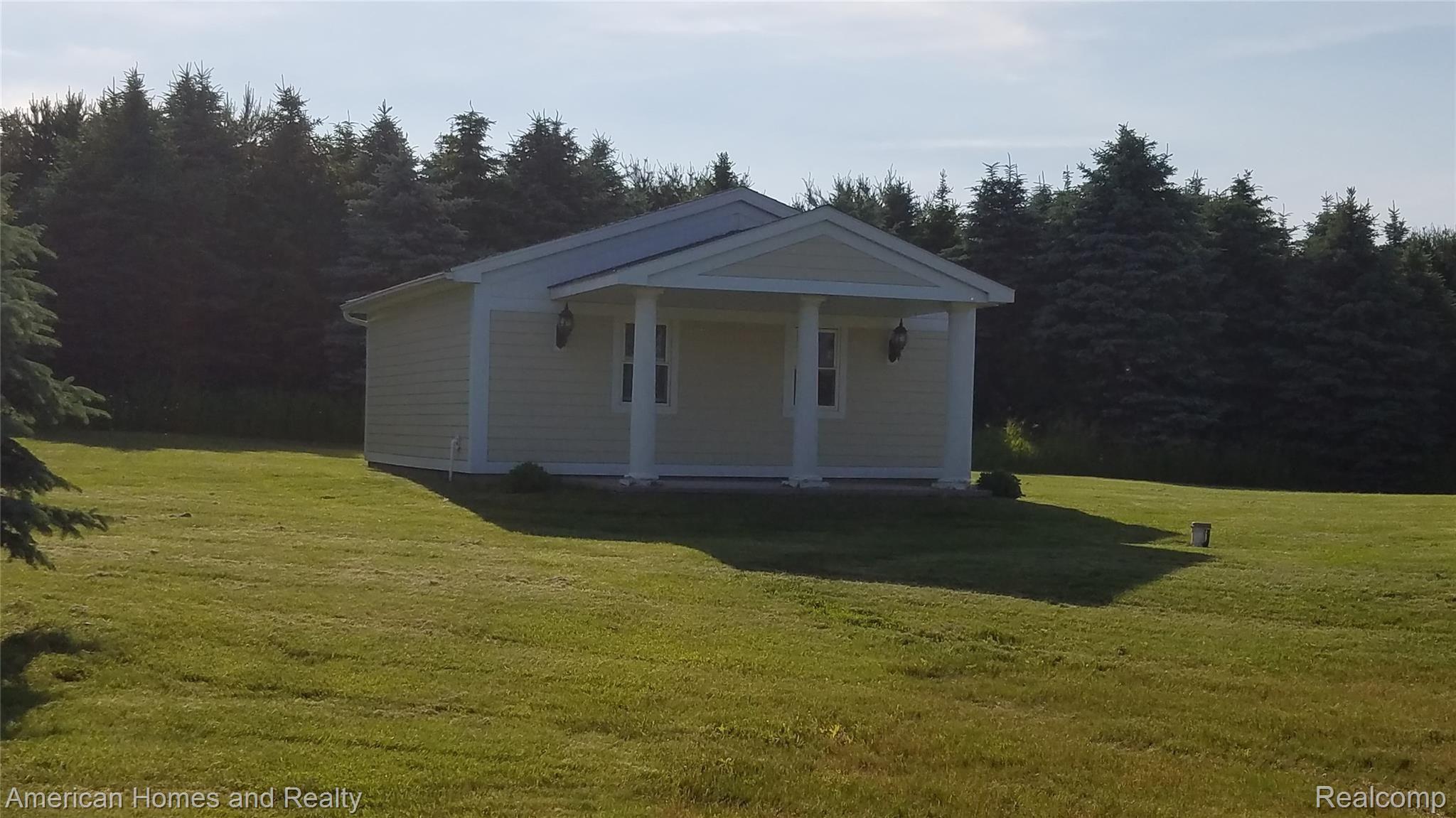3073 Bolton Road Lapeer, MI 48446 - Photo 9 of 42 Detached second garage