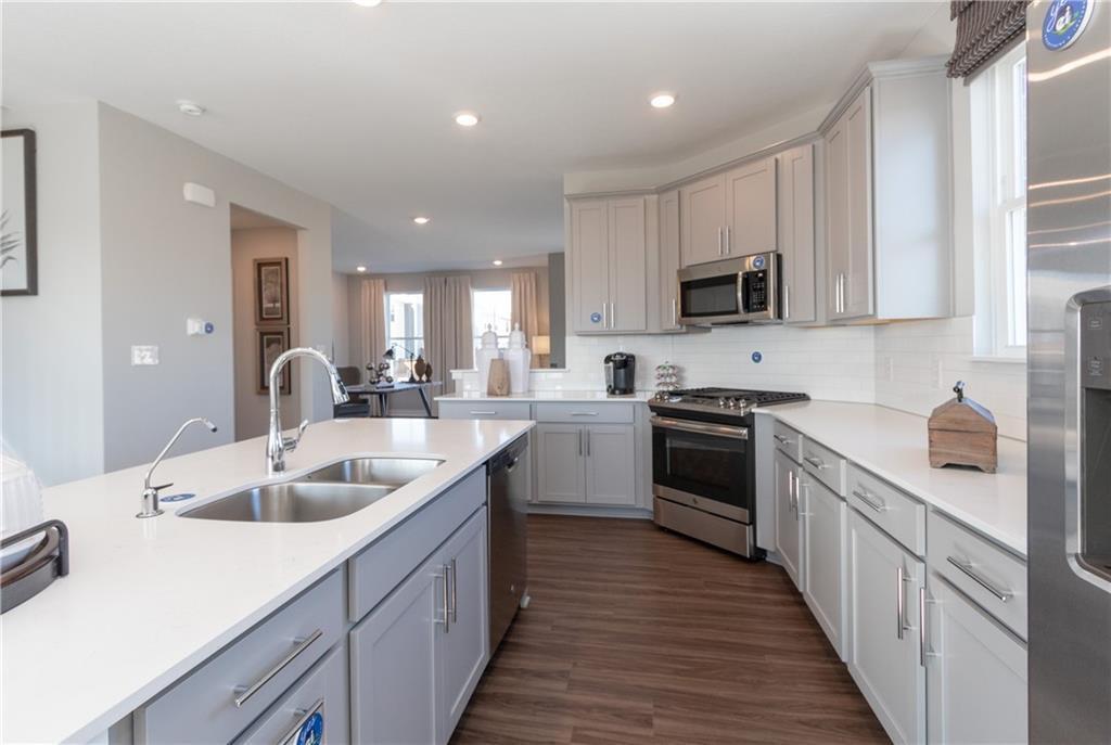 7035 Equality Boulevard Carmel, IN 46033 - Photo 10 of 27